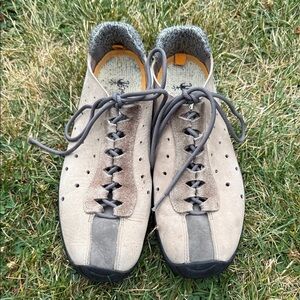 Timberland Tan and Gray Sneakers size 9/9.5